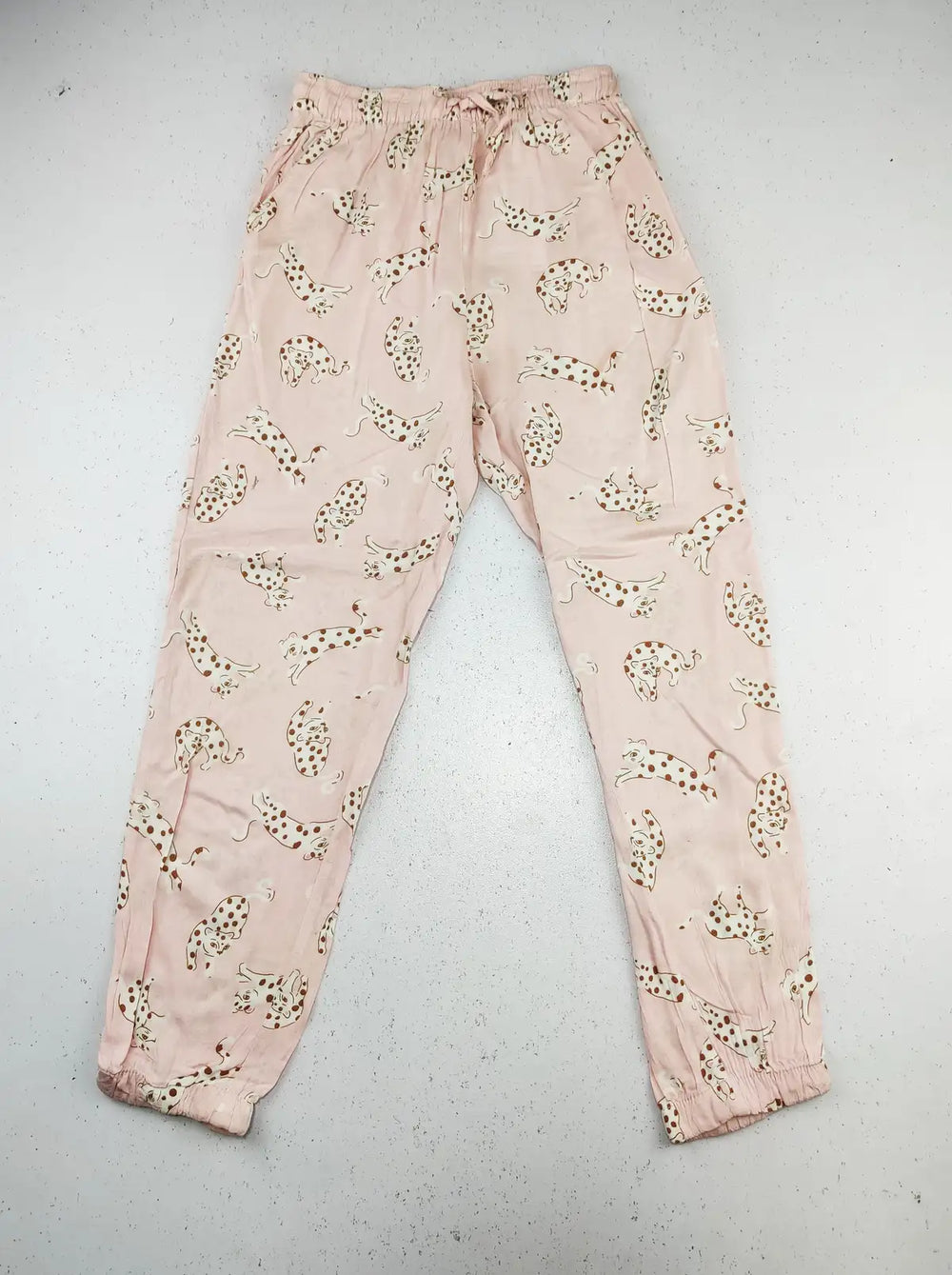Buy online pre-used pre-loved 100% authentic & Original branded H&M (GB-1352) available in Pakistan. Top international brands avilable.