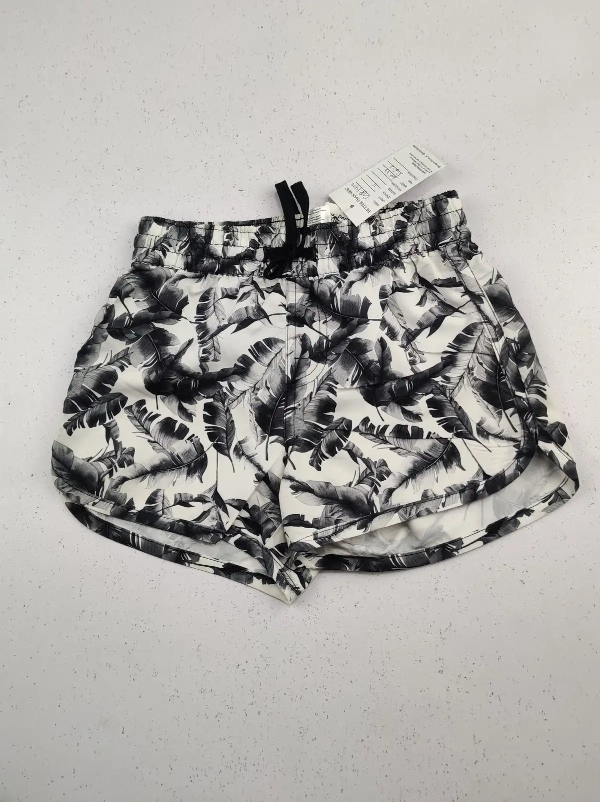 Buy online pre-used pre-loved 100% authentic & Original branded Unknown Brand (GB-1400) available in Pakistan. Top international brands avilable.