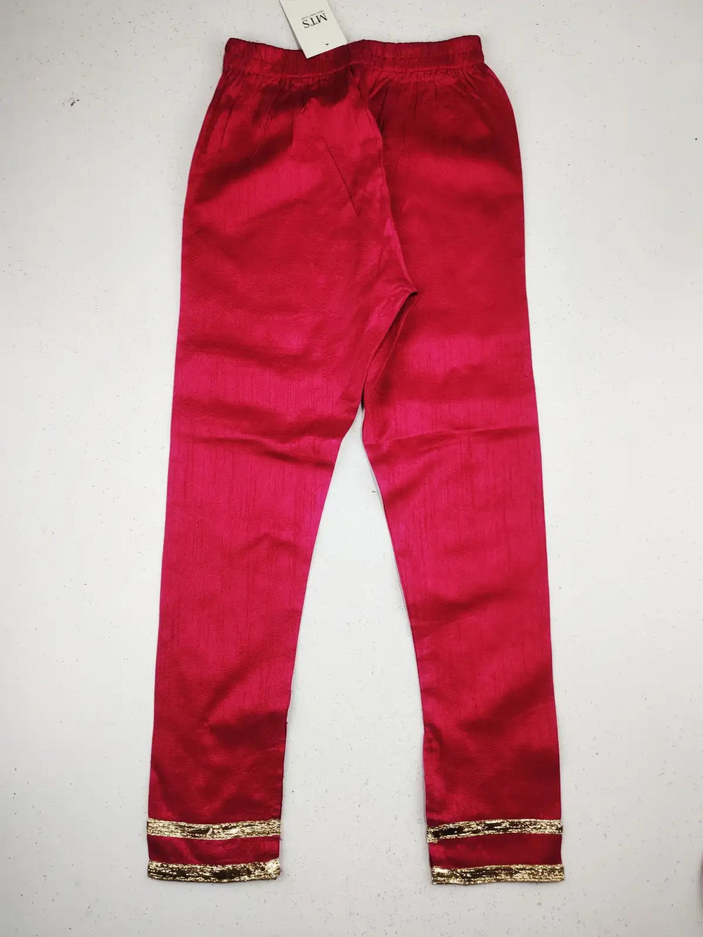 Buy online pre-used pre-loved 100% authentic & Original branded Unknown Brand (GB-1464) available in Pakistan. Top international brands avilable.