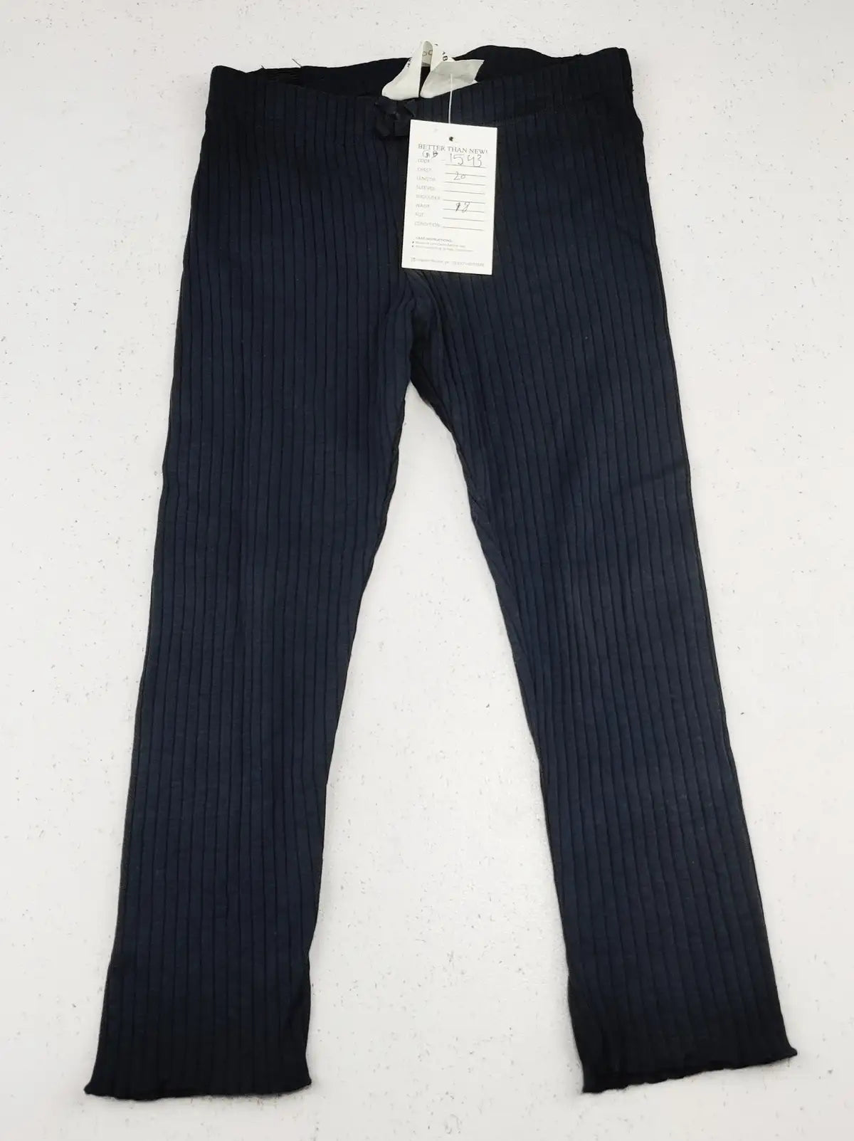 Buy online pre-used pre-loved 100% authentic & Original branded H&M (GB-1543) available in Pakistan. Top international brands avilable.