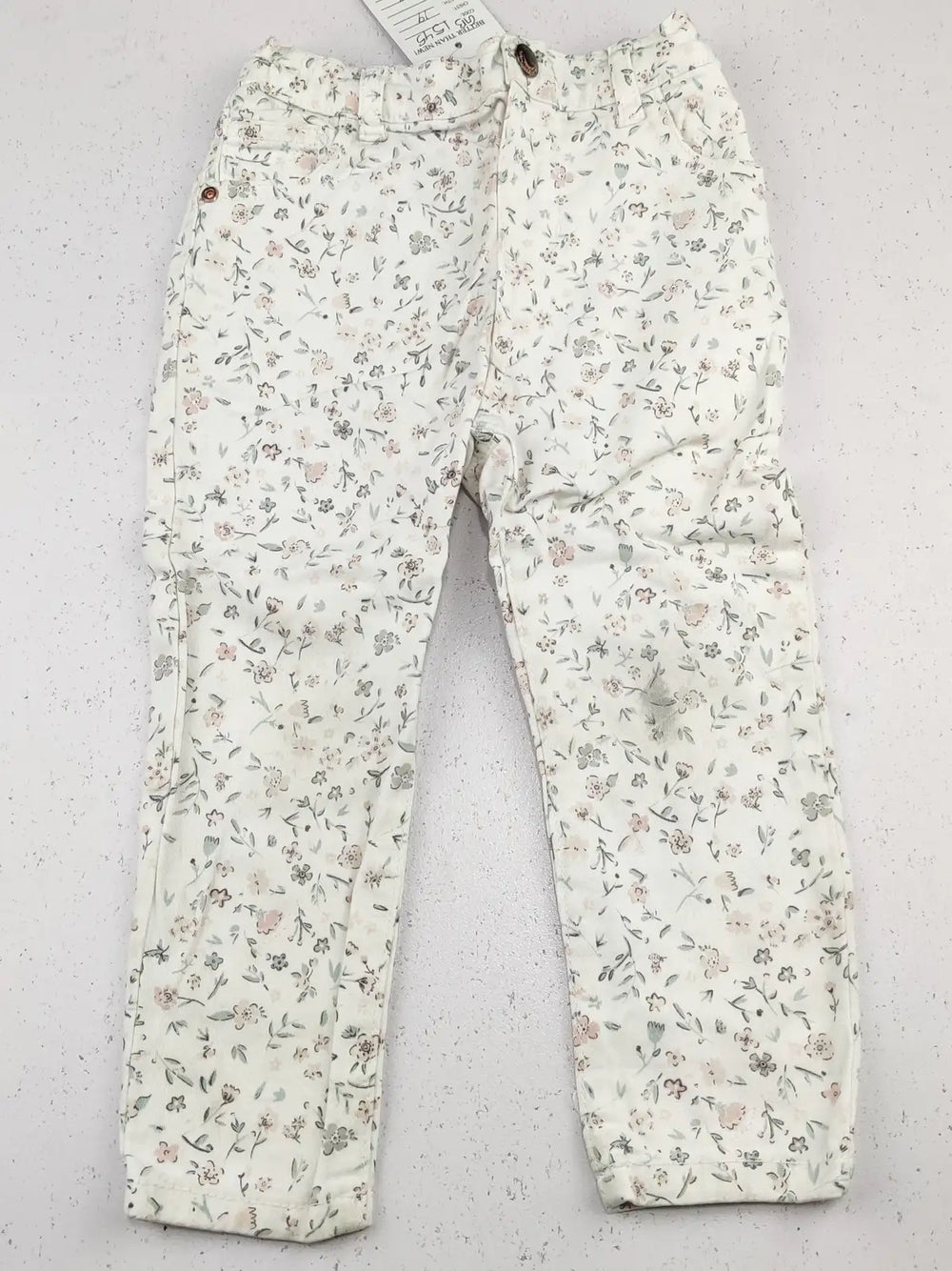 Buy online pre-used pre-loved 100% authentic & Original branded Baby Girl (GB-1545) available in Pakistan. Top international brands avilable.