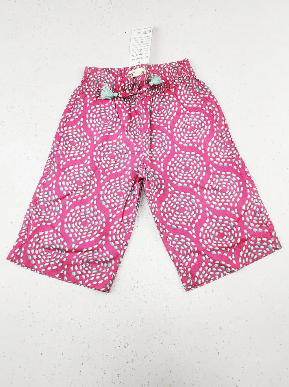 Buy online pre-used pre-loved 100% authentic & Original branded Hatley (GB-1732) available in Pakistan. Top international brands avilable.