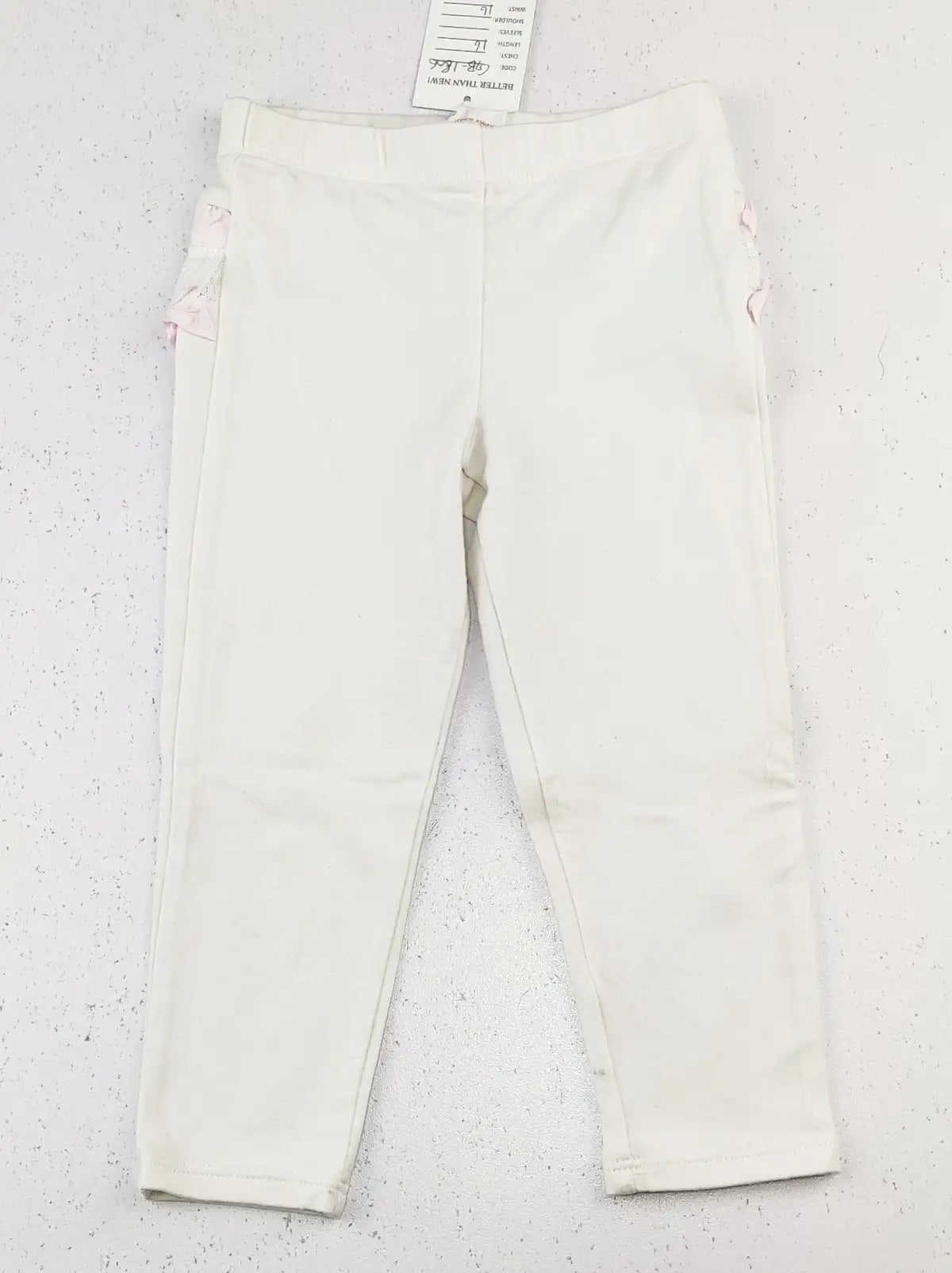 Buy online pre-used pre-loved 100% authentic & Original branded Unknown Brand (GB-1806) available in Pakistan. Top international brands avilable.