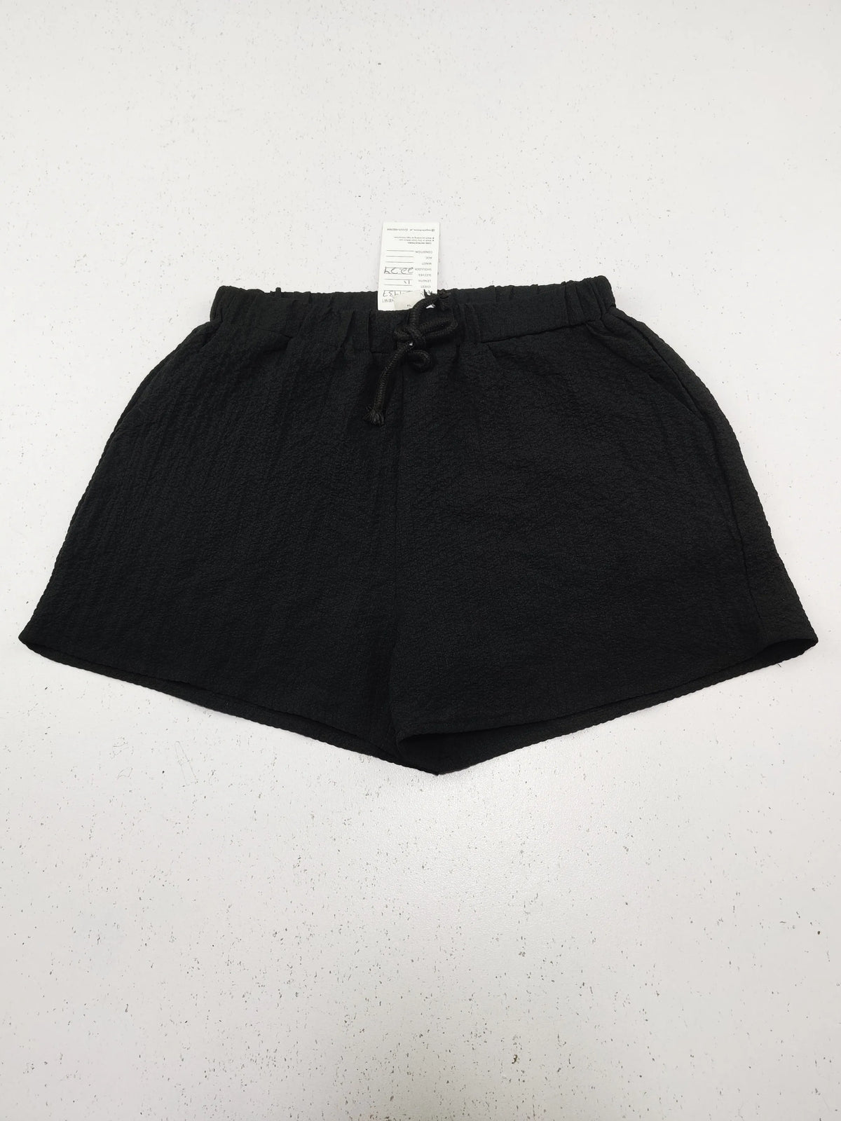 Buy online pre-used pre-loved 100% authentic & Original branded Unknown Brand (GB-1938) available in Pakistan. Top international brands avilable.