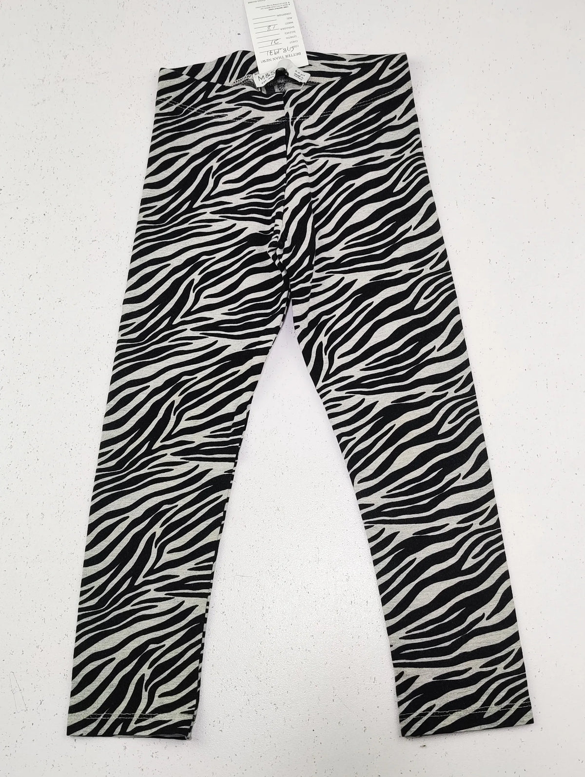 Buy online pre-used pre-loved 100% authentic & Original branded Marks & Spencer (GB-1971) available in Pakistan. Top international brands avilable.