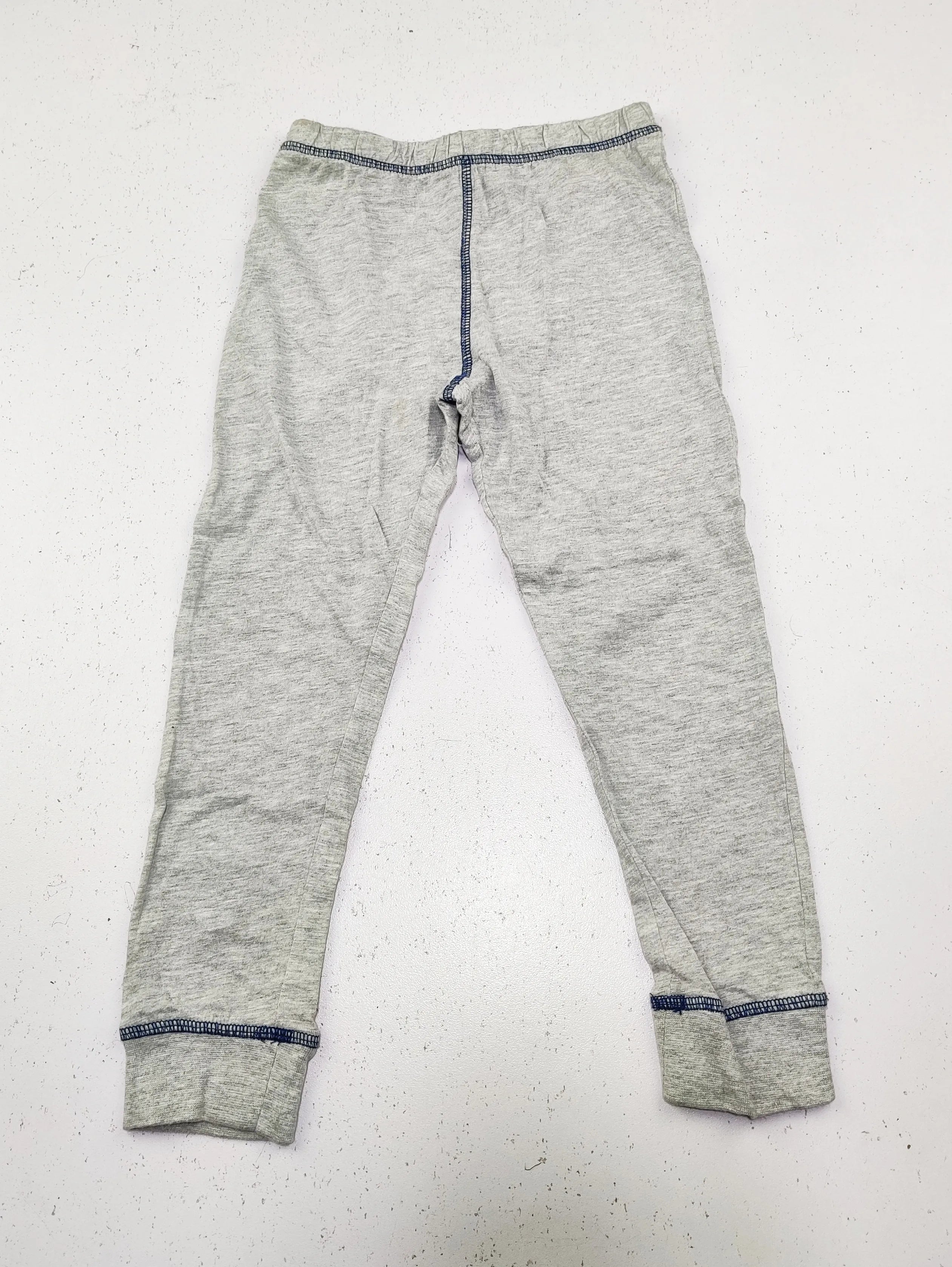 Buy online pre-used pre-loved 100% authentic & Original branded Unknown Brand (GB-1983) available in Pakistan. Top international brands avilable.