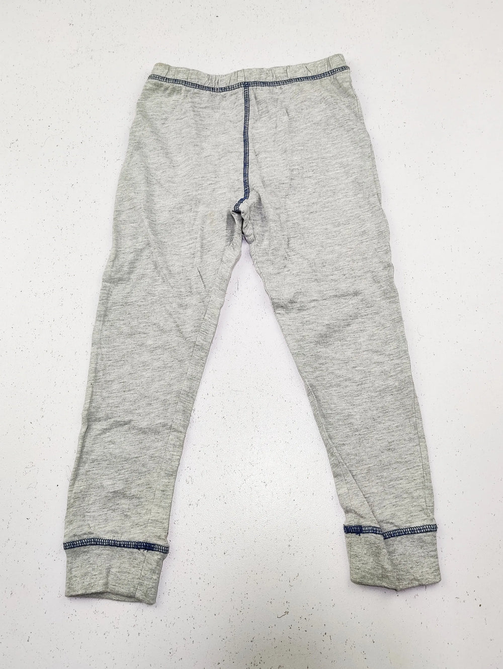 Buy online pre-used pre-loved 100% authentic & Original branded Unknown Brand (GB-1983) available in Pakistan. Top international brands avilable.