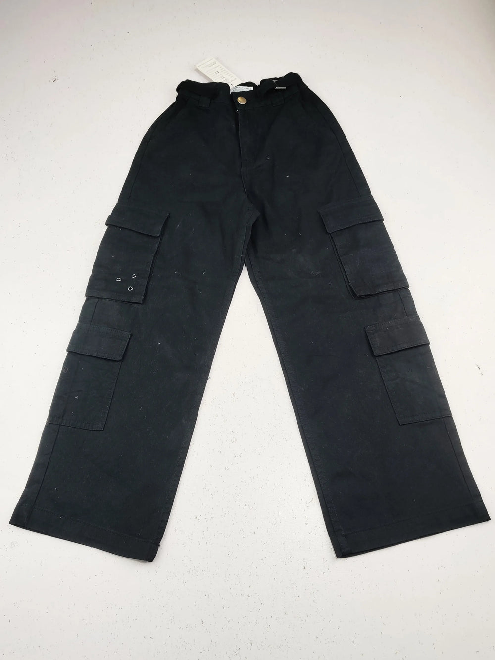Buy online pre-used pre-loved 100% authentic & Original branded Primark (GB-1996) available in Pakistan. Top international brands avilable.