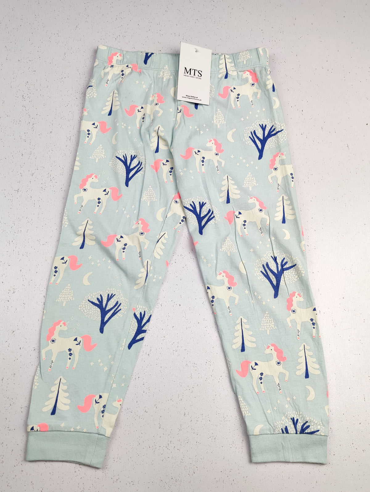 Buy online pre-used pre-loved 100% authentic & Original branded Marks & Spencer (GB-426) available in Pakistan. Top international brands avilable.