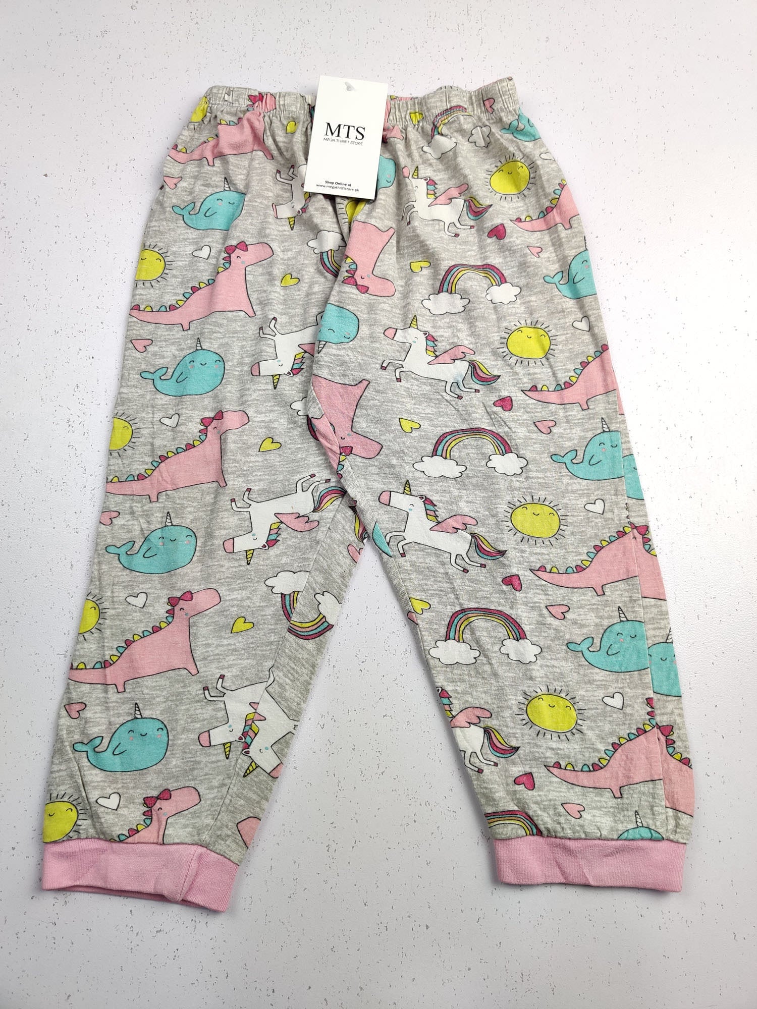 Buy online pre-used pre-loved 100% authentic & Original branded Unknown Brand (GB-514) available in Pakistan. Top international brands avilable.