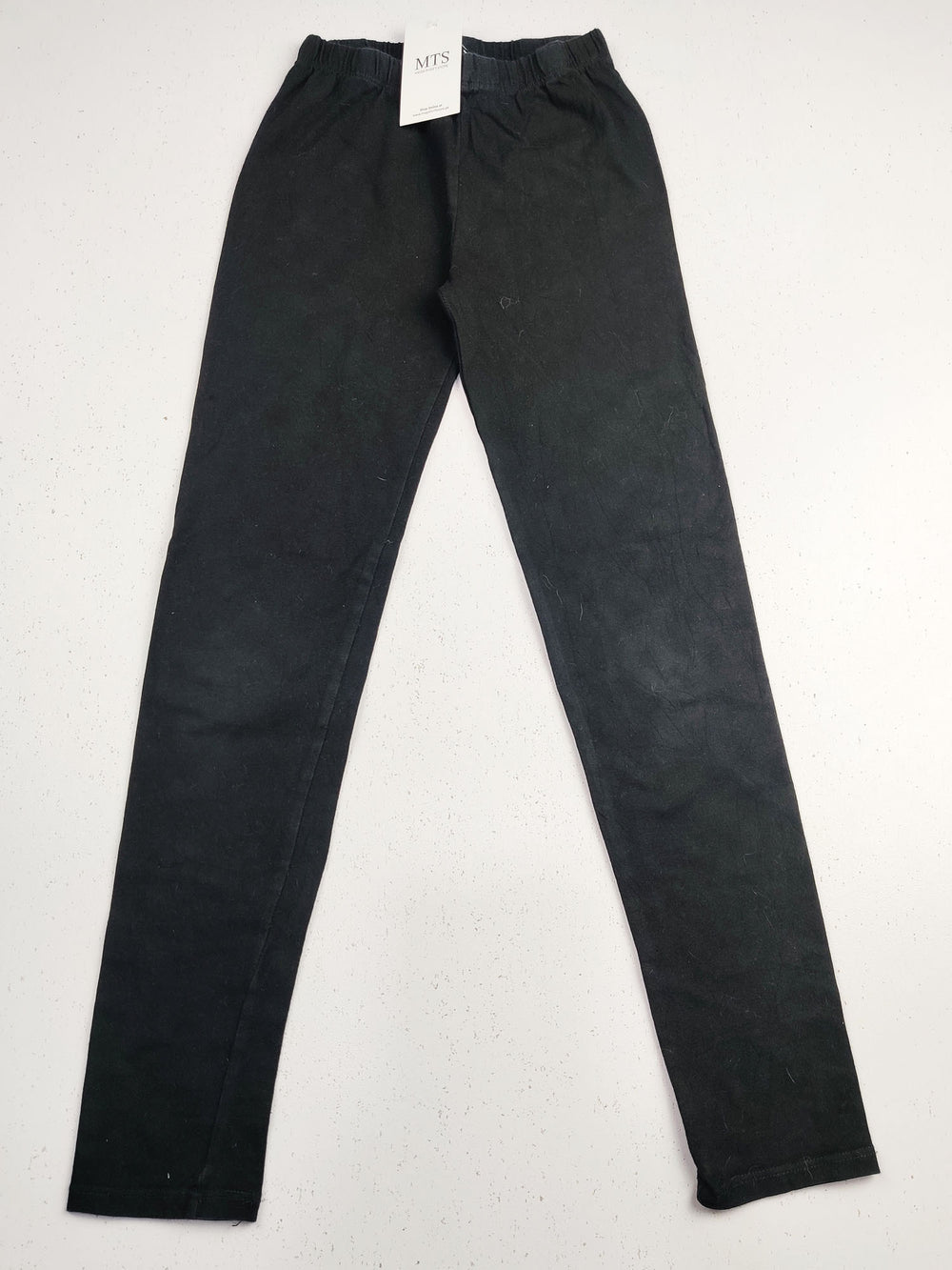 Buy online pre-used pre-loved 100% authentic & Original branded Gap (GB-551) available in Pakistan. Top international brands avilable.