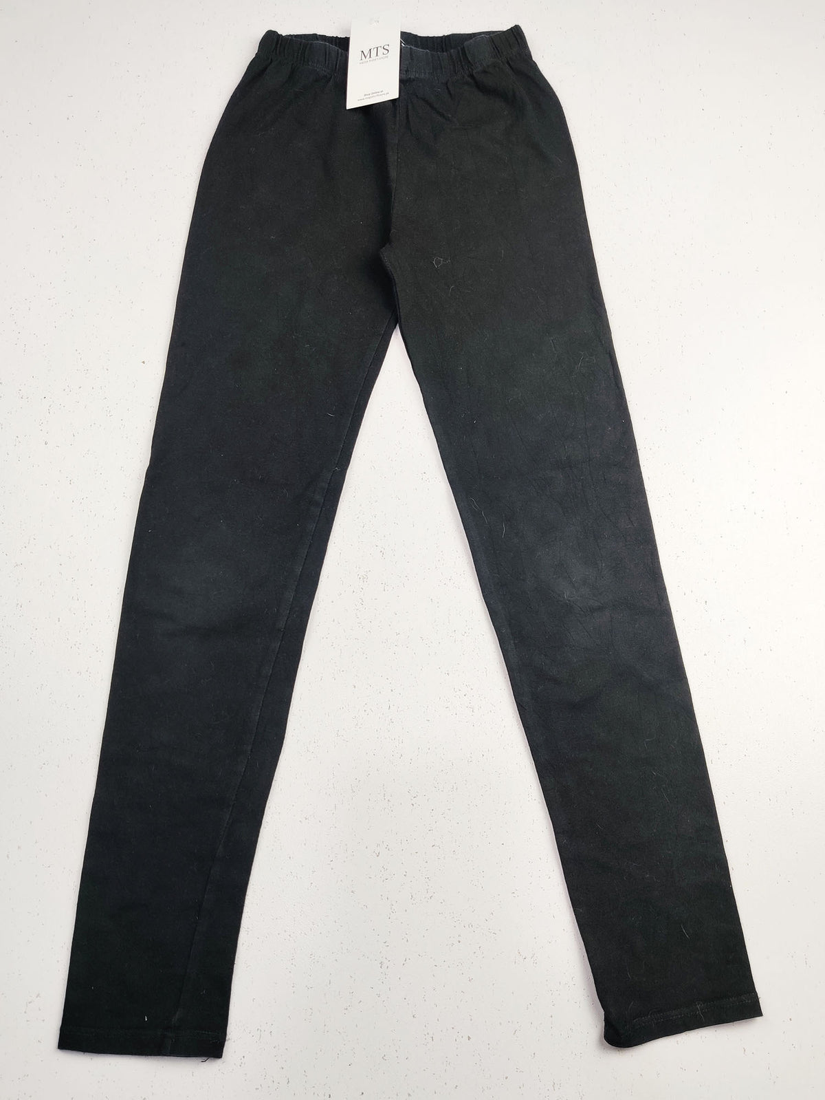 Buy online pre-used pre-loved 100% authentic & Original branded Gap (GB-551) available in Pakistan. Top international brands avilable.