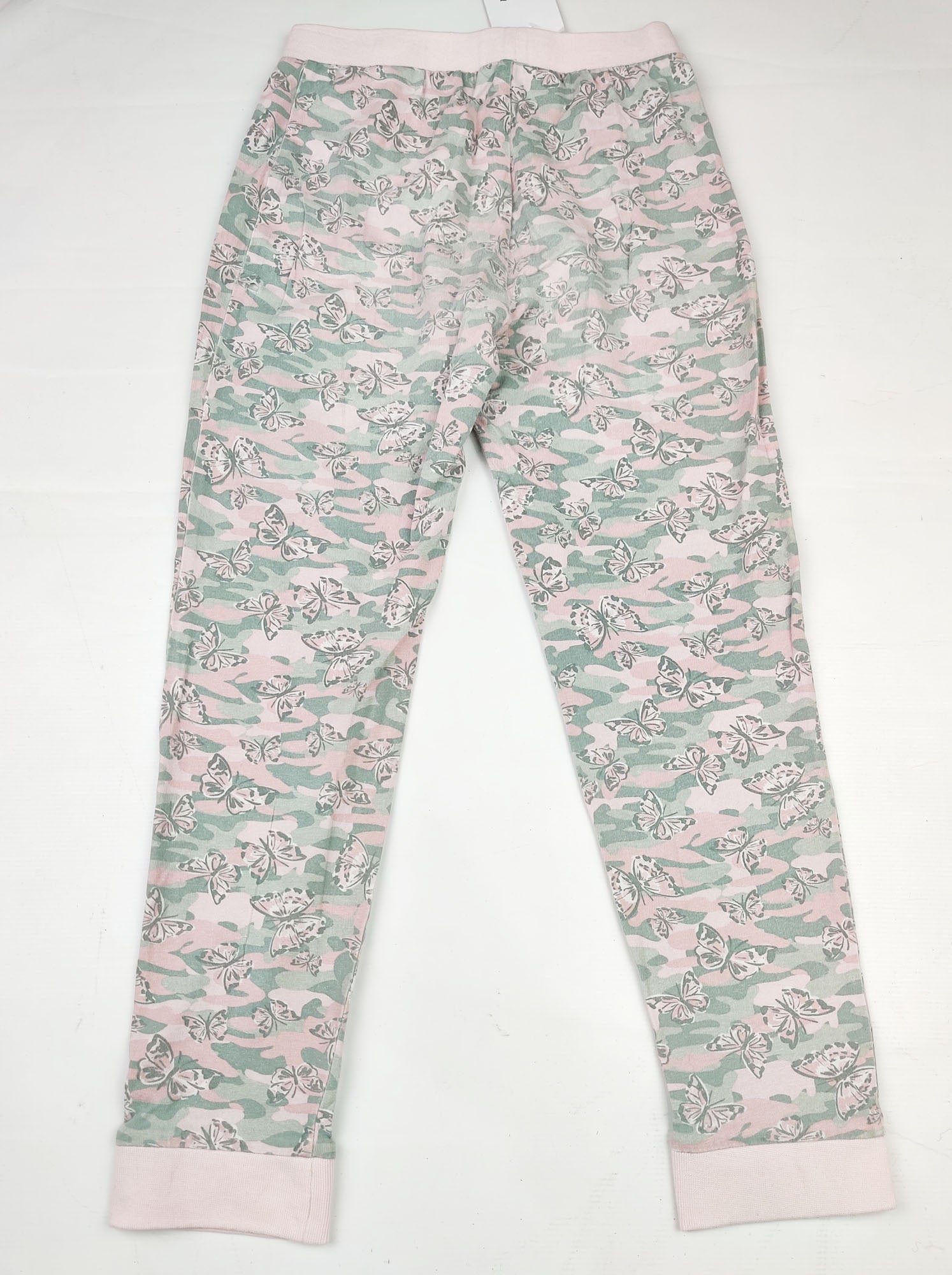 Buy online pre-used pre-loved 100% authentic & Original branded Kids (GB-607) available in Pakistan. Top international brands avilable.