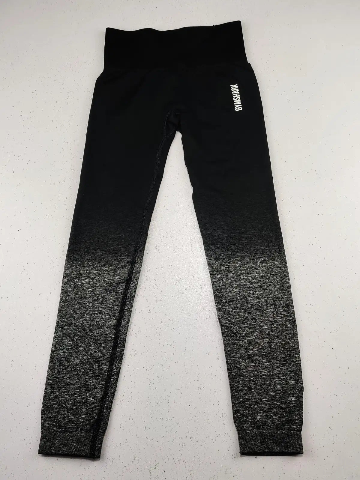 Buy online pre-used pre-loved 100% authentic & Original branded Gymshark (GB-959) available in Pakistan. Top international brands avilable.