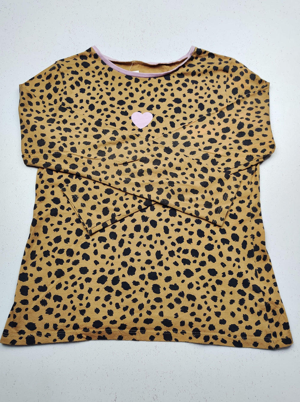 Buy online pre-used pre-loved 100% authentic & Original branded George (GST-134) available in Pakistan. Top international brands avilable.