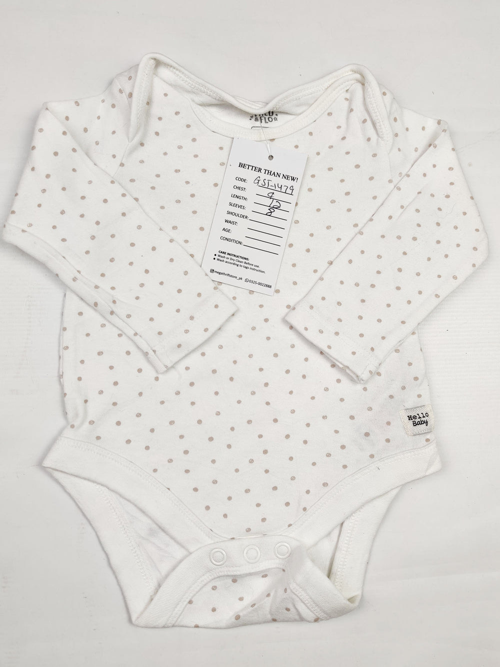 Buy online pre-used pre-loved 100% authentic & Original branded F&F (GST-1479) available in Pakistan. Top international brands avilable.