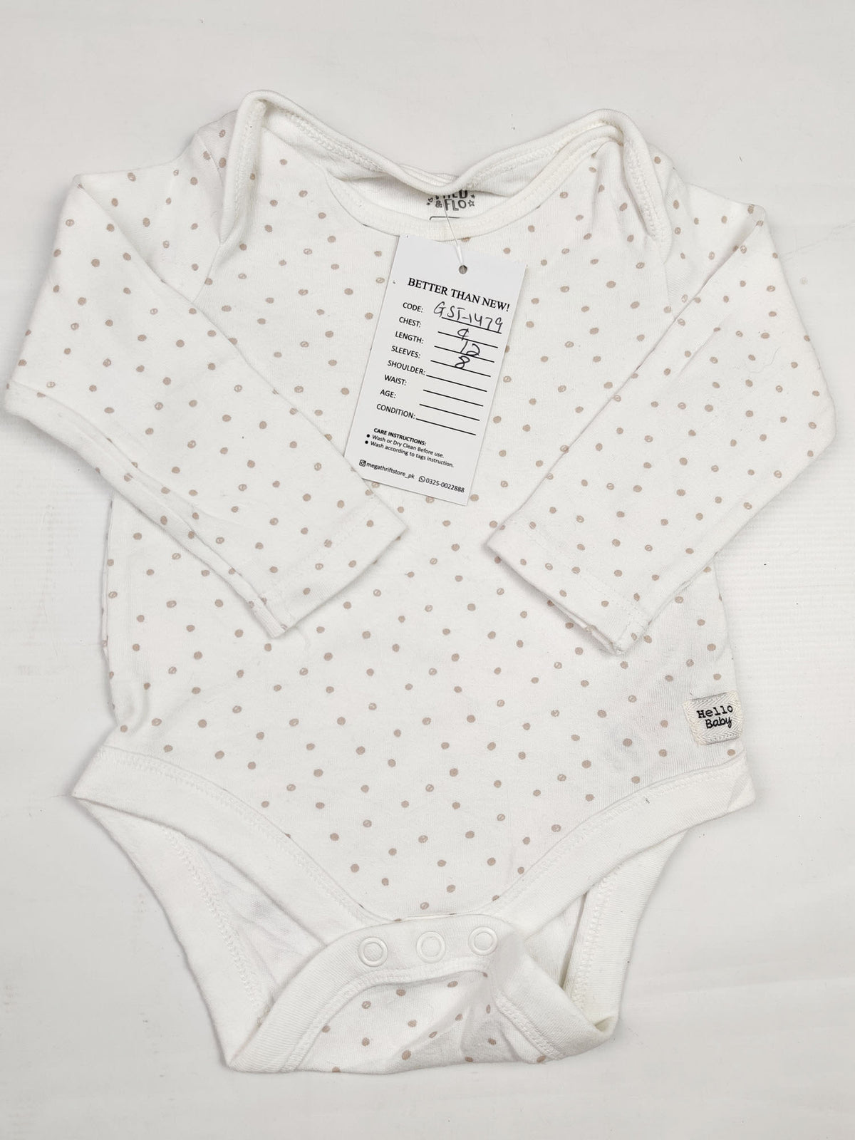 Buy online pre-used pre-loved 100% authentic & Original branded F&F (GST-1479) available in Pakistan. Top international brands avilable.