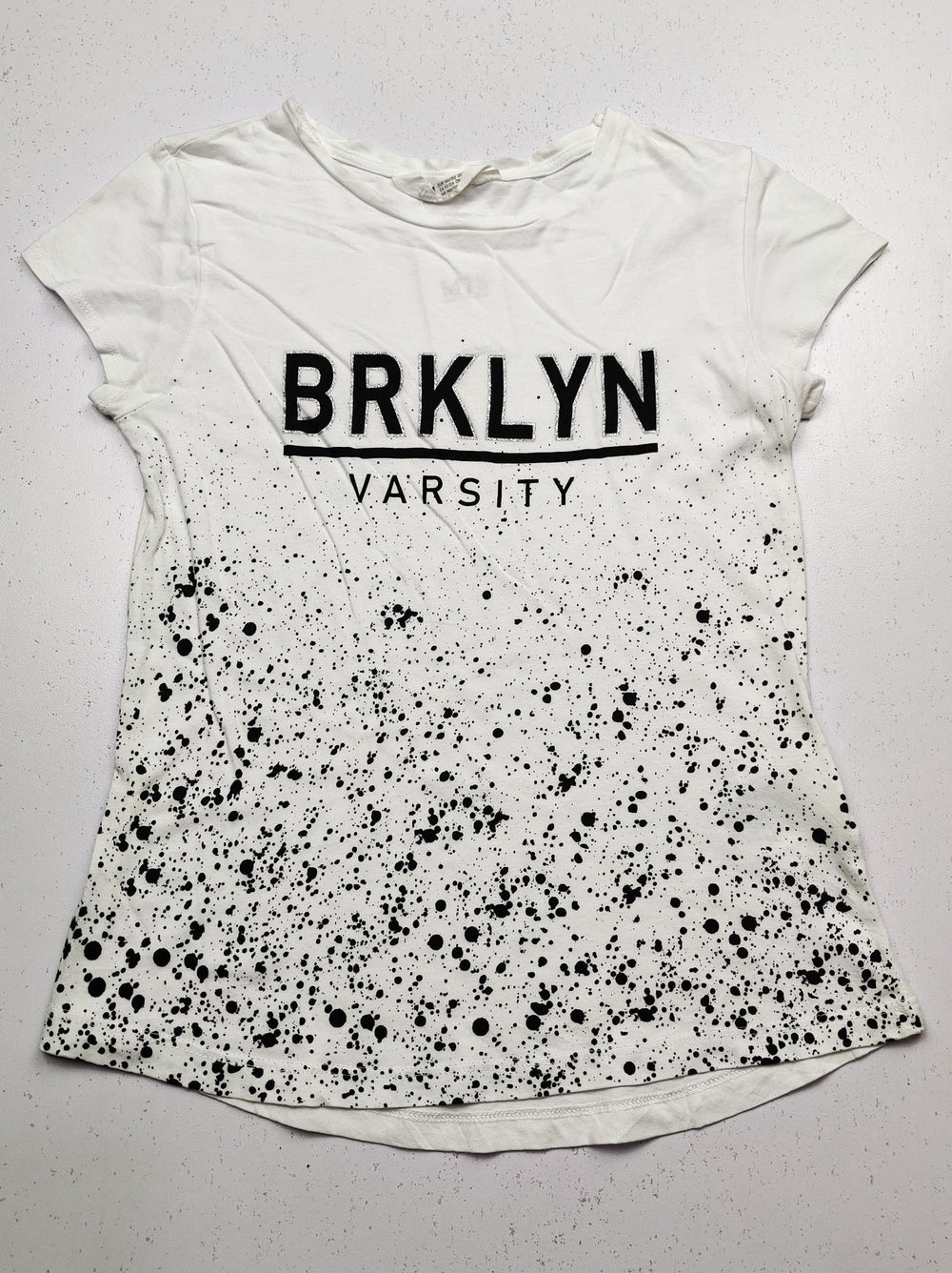 Buy online pre-used pre-loved 100% authentic & Original branded H&M (GST-186) available in Pakistan. Top international brands avilable.