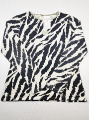 Buy online pre-used pre-loved 100% authentic & Original branded George (GST-1975) available in Pakistan. Top international brands avilable.