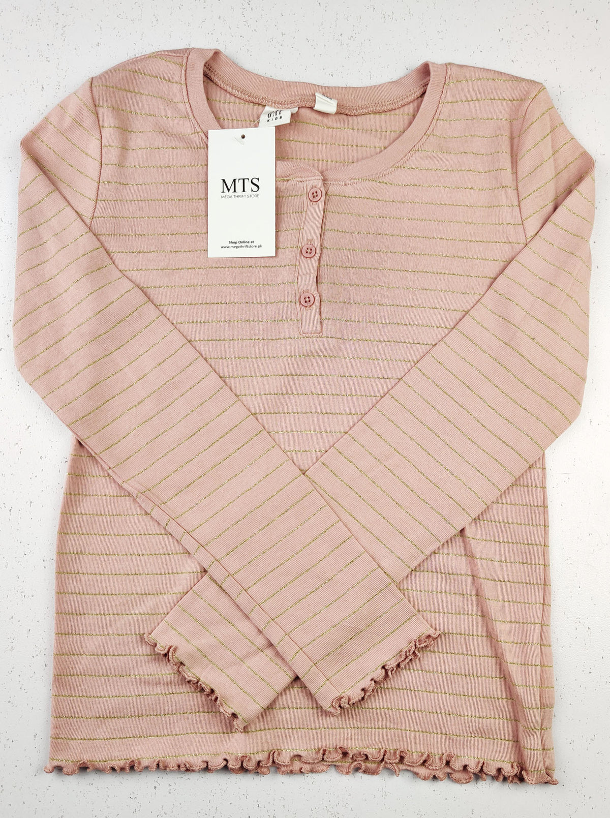 Buy online pre-used pre-loved 100% authentic & Original branded Gap (GST-2088) available in Pakistan. Top international brands avilable.