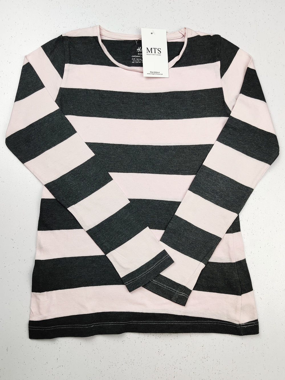 Buy online pre-used pre-loved 100% authentic & Original branded H&M (GST-486) available in Pakistan. Top international brands avilable.