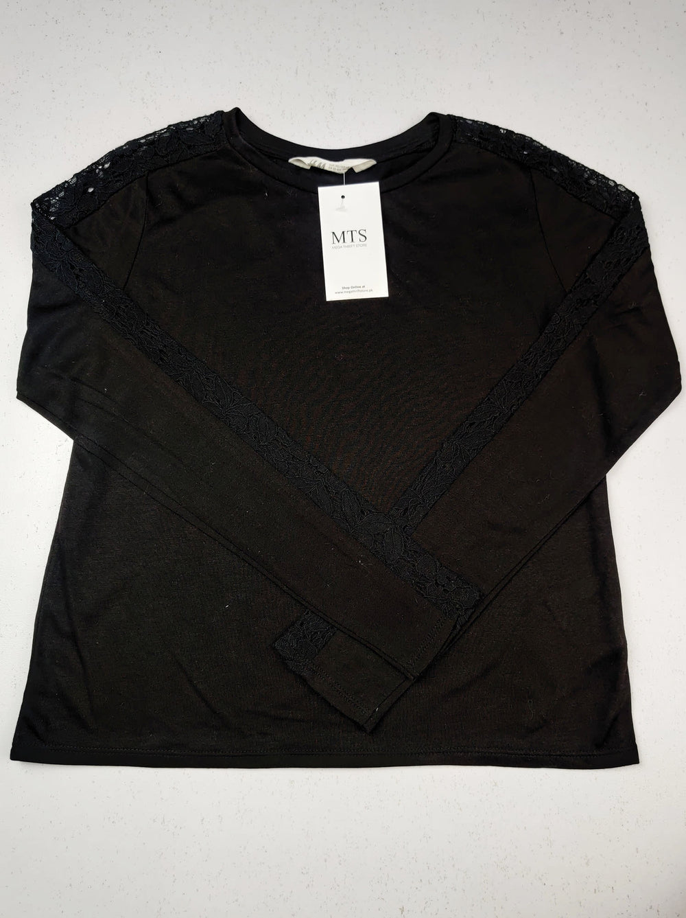 Buy online pre-used pre-loved 100% authentic & Original branded H&M (GST-596) available in Pakistan. Top international brands avilable.