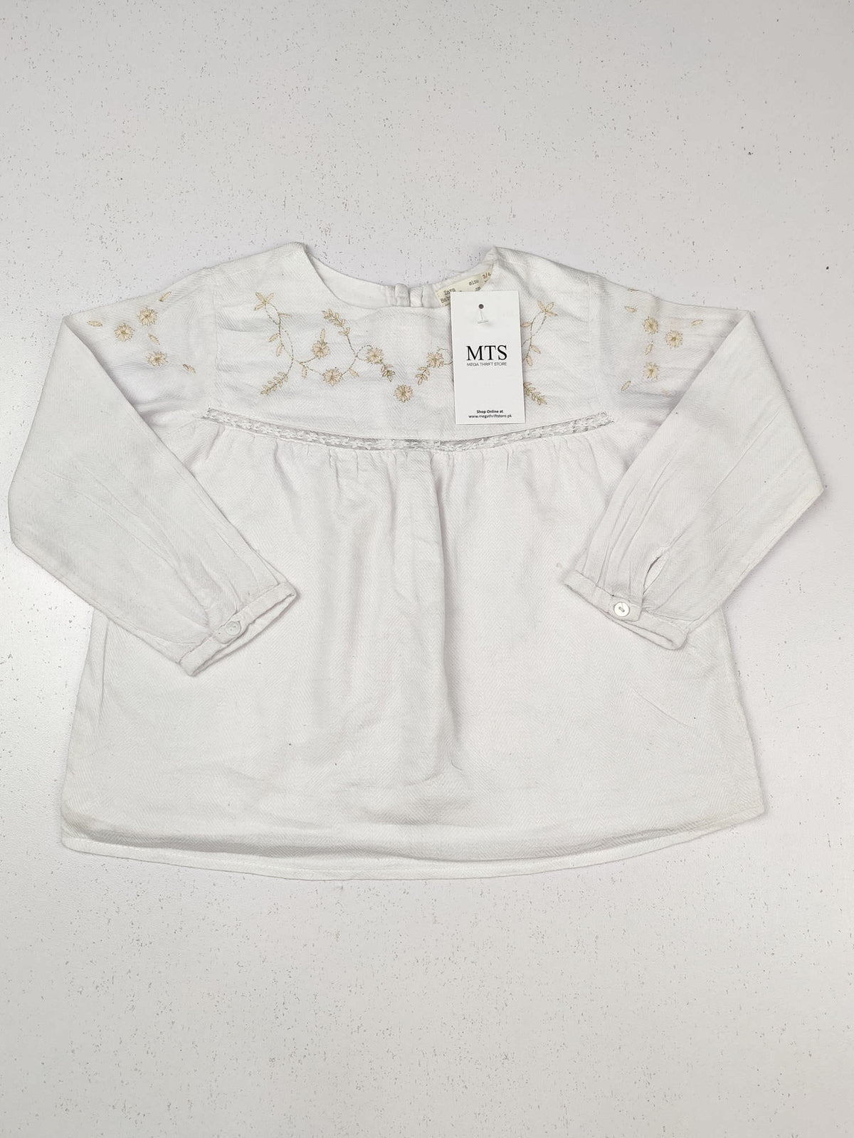 Buy online pre-used pre-loved 100% authentic & Original branded Zara (GST-624) available in Pakistan. Top international brands avilable.