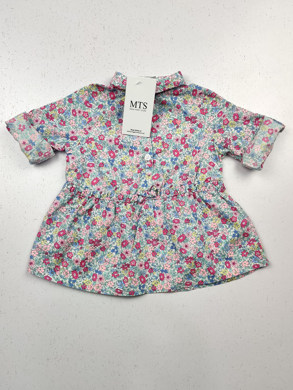 Buy online pre-used pre-loved 100% authentic & Original branded Carter (GST-763) available in Pakistan. Top international brands avilable.