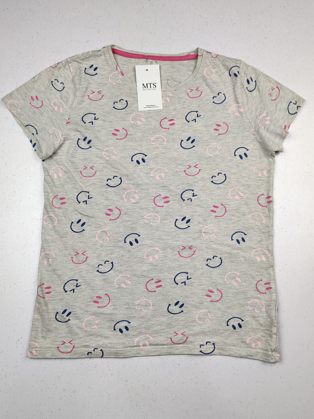 Buy online pre-used pre-loved 100% authentic & Original branded F&F (GST-799) available in Pakistan. Top international brands avilable.