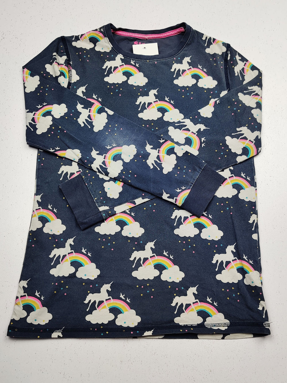 Buy online pre-used pre-loved 100% authentic & Original branded Marks & Spencer (GST-81) available in Pakistan. Top international brands avilable.