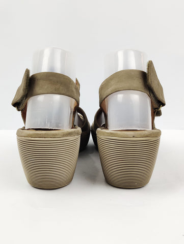 Clarks (H-119)