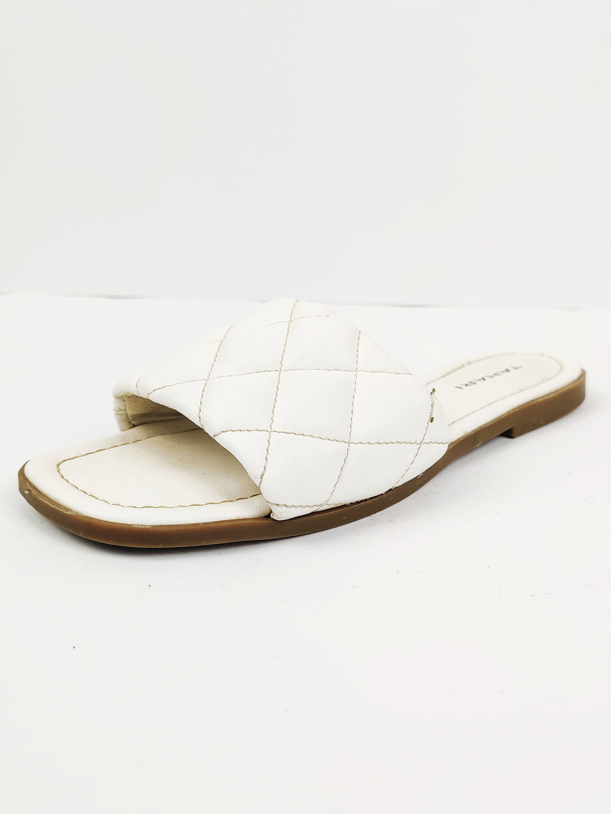 Buy online pre-used pre-loved 100% authentic & Original branded Tahari (H-14) available in Pakistan. Top international brands avilable.