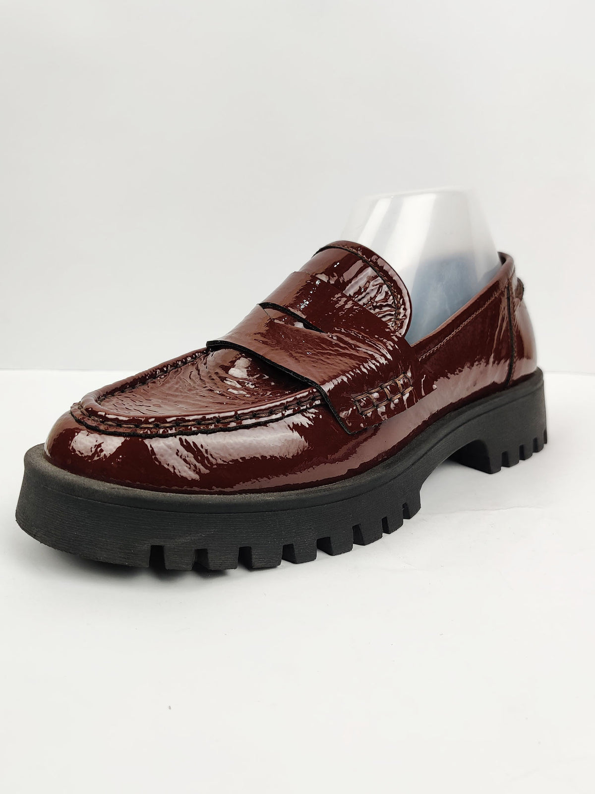 Buy online pre-used pre-loved 100% authentic & Original branded Lama (H-161) available in Pakistan. Top international brands avilable.