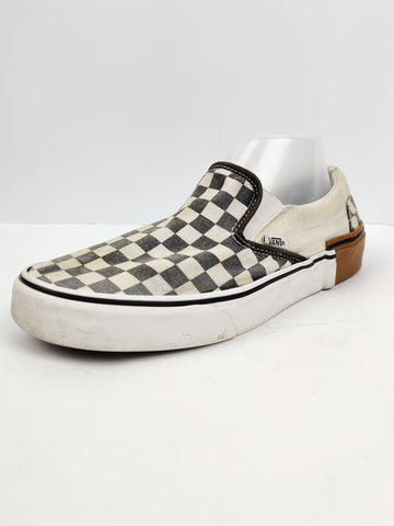 Buy online pre-used pre-loved 100% authentic & Original branded Vans (H-172) available in Pakistan. Top international brands avilable.