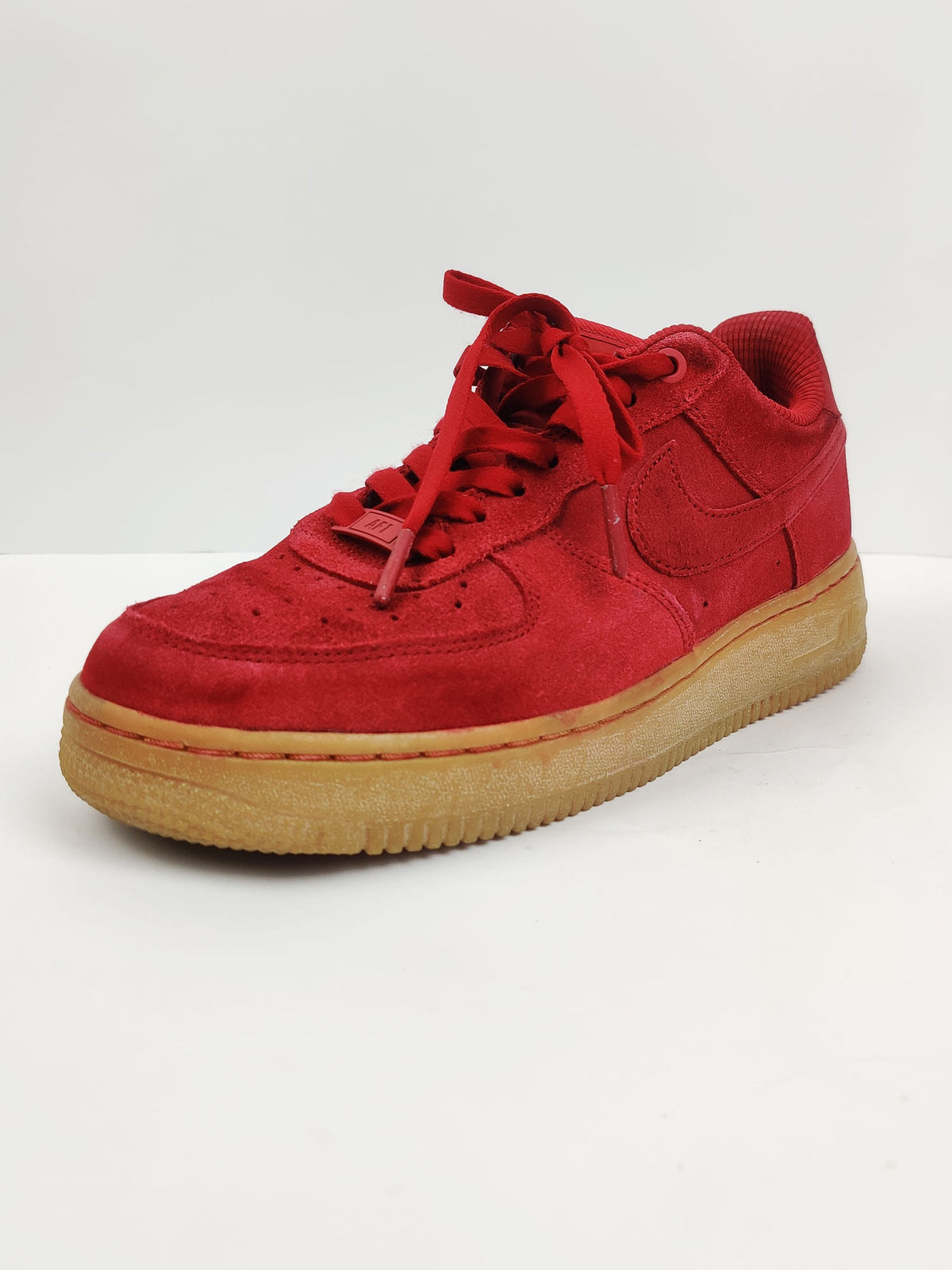 Buy online pre-used pre-loved 100% authentic & Original branded Nike Air (H-178) available in Pakistan. Top international brands avilable.