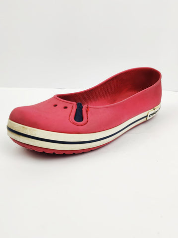 Buy online pre-used pre-loved 100% authentic & Original branded Crocs (H-183) available in Pakistan. Top international brands avilable.