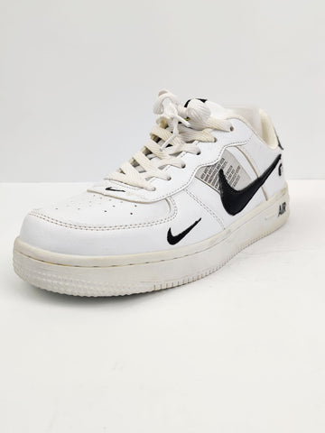 Buy online pre-used pre-loved 100% authentic & Original branded White (H-207) available in Pakistan. Top international brands avilable.