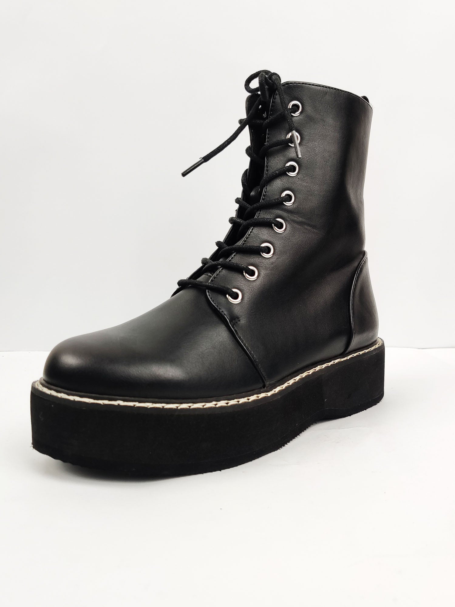 Buy online pre-used pre-loved 100% authentic & Original branded Asos (H-209) available in Pakistan. Top international brands avilable.