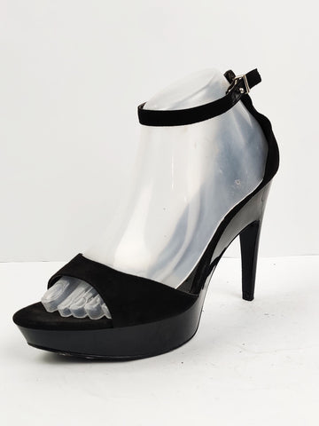Buy online pre-used pre-loved 100% authentic & Original branded Charles & Keith (H-217) available in Pakistan. Top international brands avilable.