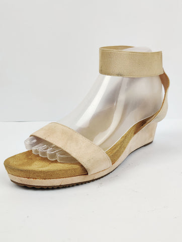Buy online pre-used pre-loved 100% authentic & Original branded Dream Pairs (H-29) available in Pakistan. Top international brands avilable.