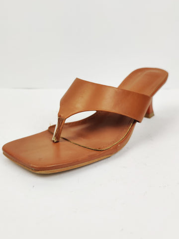 Buy online pre-used pre-loved 100% authentic & Original branded Lama (H-36) available in Pakistan. Top international brands avilable.
