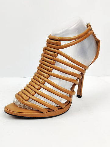 Buy online pre-used pre-loved 100% authentic & Original branded Karen Millen (H-51) available in Pakistan. Top international brands avilable.
