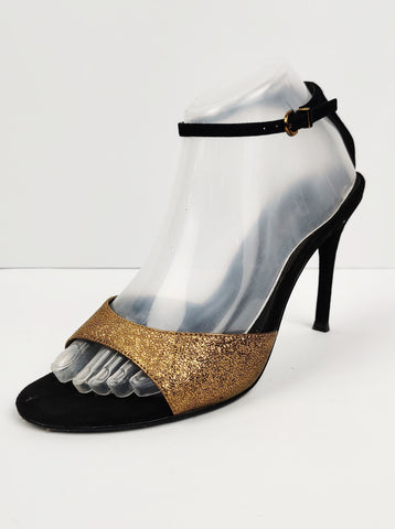 Buy online pre-used pre-loved 100% authentic & Original branded Charles & Keith (H-74) available in Pakistan. Top international brands avilable.