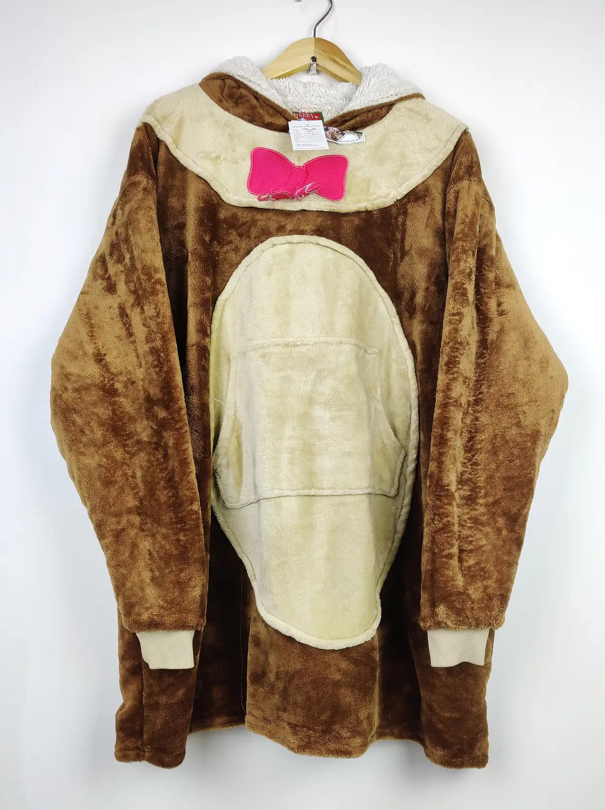 Buy online pre-used pre-loved 100% authentic & Original branded Merry Christmas (HH-114) available in Pakistan. Top international brands avilable.