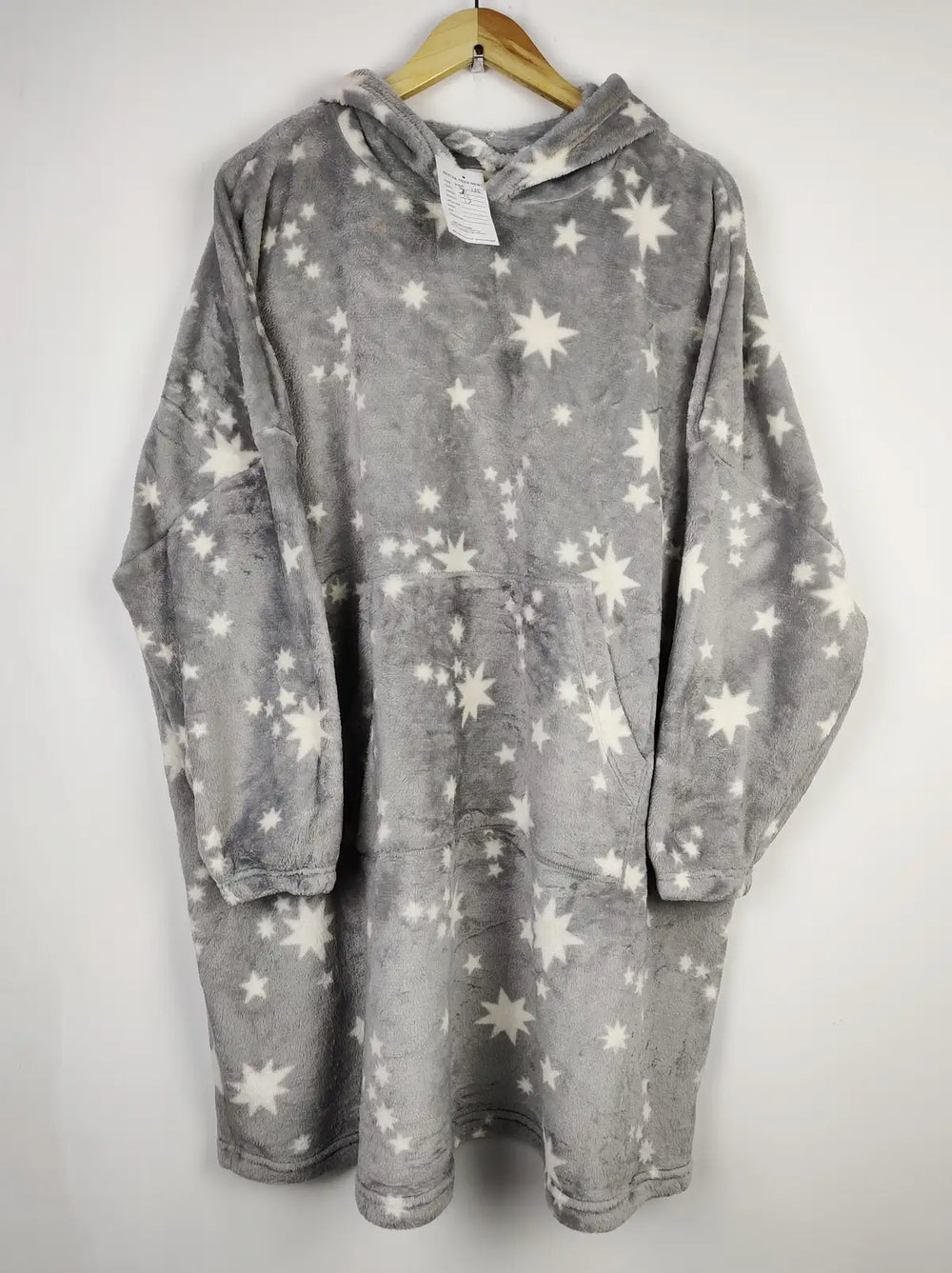 Buy online pre-used pre-loved 100% authentic & Original branded Unknown Brand (HH-134) available in Pakistan. Top international brands avilable.