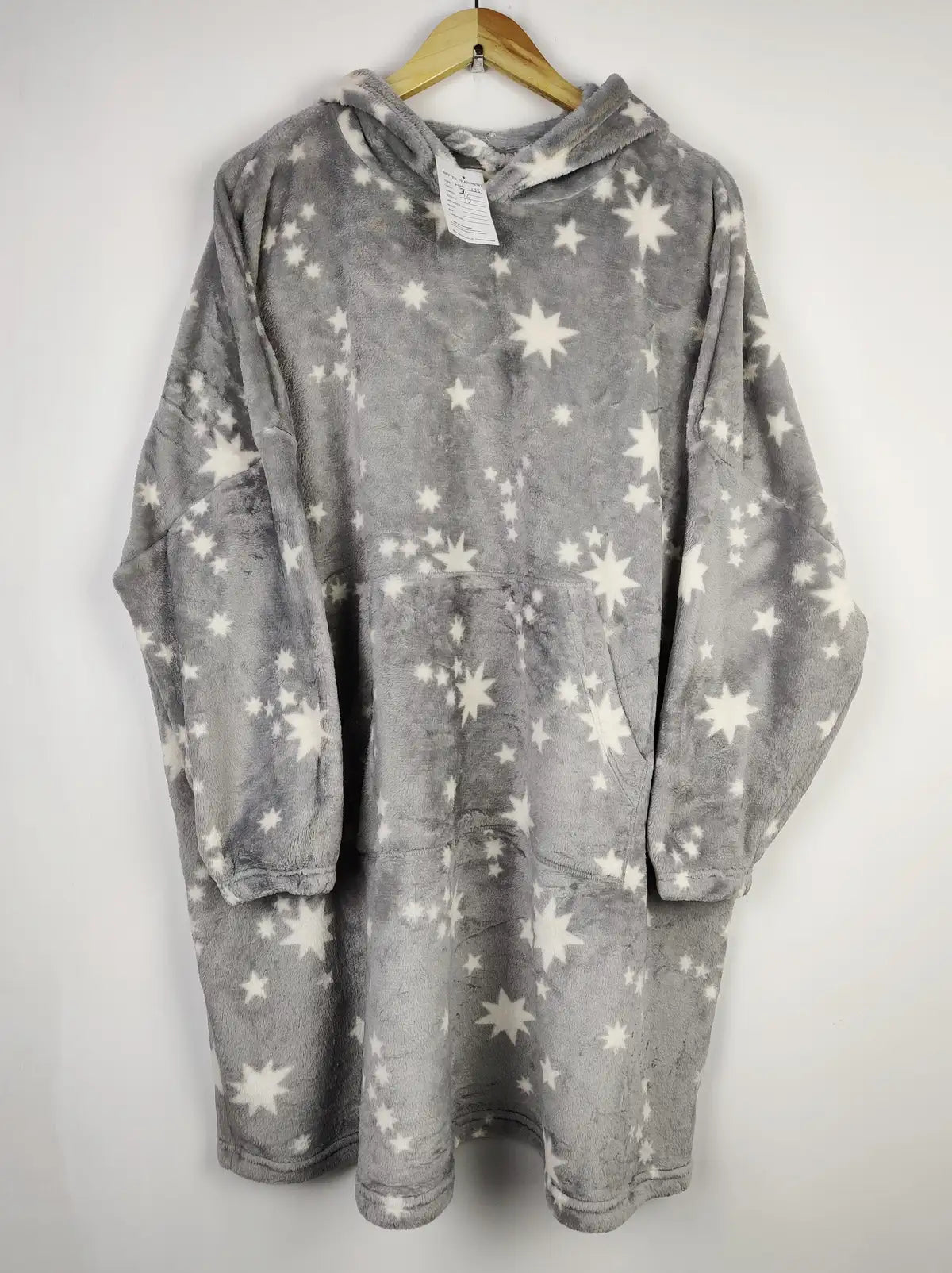 Buy online pre-used pre-loved 100% authentic & Original branded Unknown Brand (HH-134) available in Pakistan. Top international brands avilable.