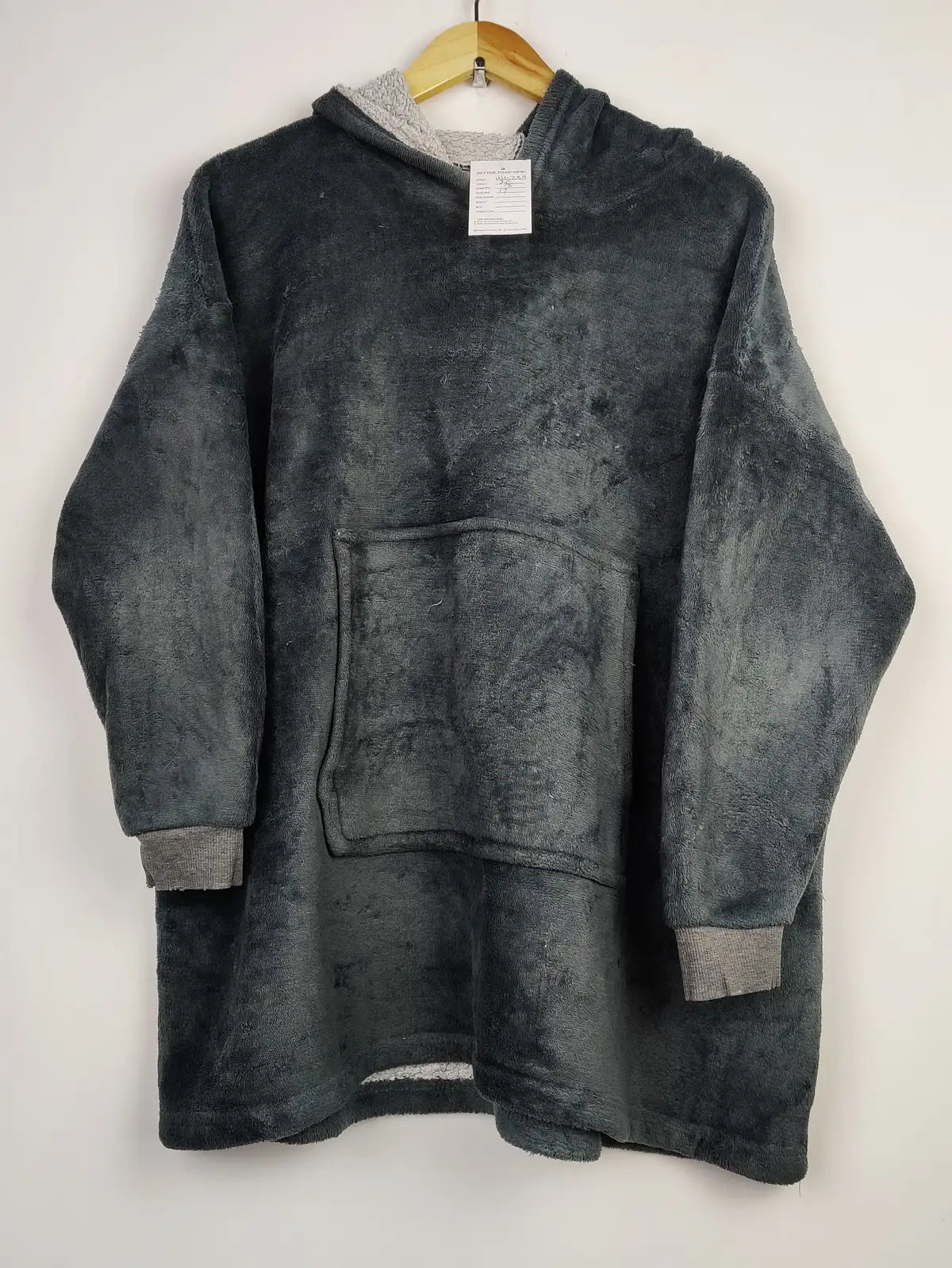 Buy online pre-used pre-loved 100% authentic & Original branded Unknown Brand (HH-239) available in Pakistan. Top international brands avilable.