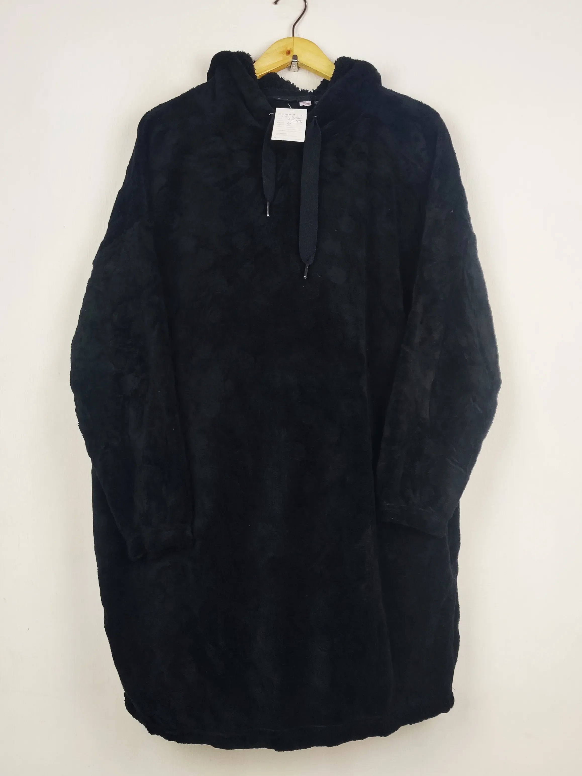 Buy online pre-used pre-loved 100% authentic & Original branded Esmara (HH-503) available in Pakistan. Top international brands avilable.