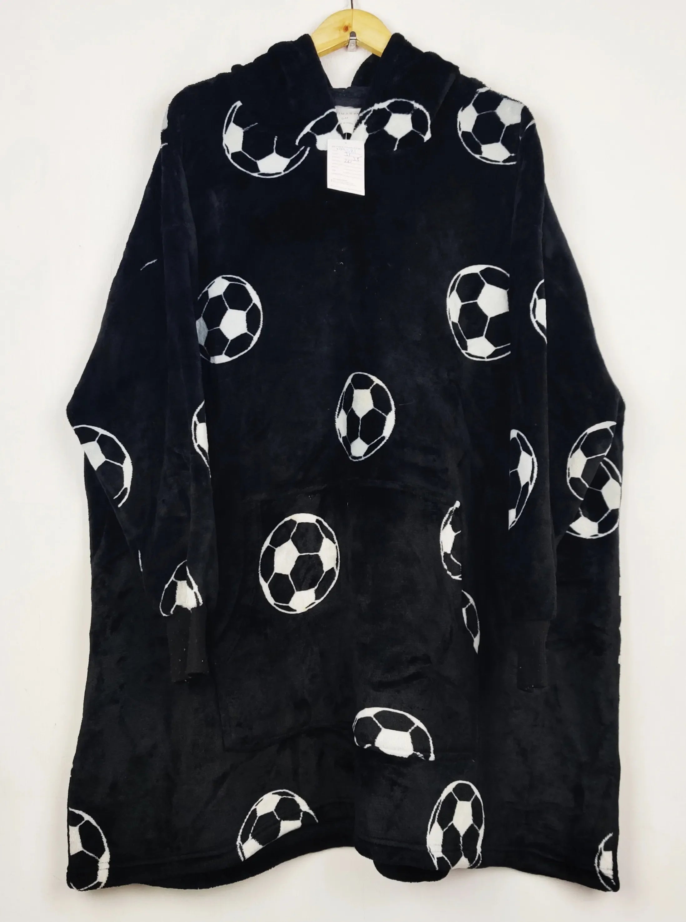 Buy online pre-used pre-loved 100% authentic & Original branded Primark (HH-581) available in Pakistan. Top international brands avilable.
