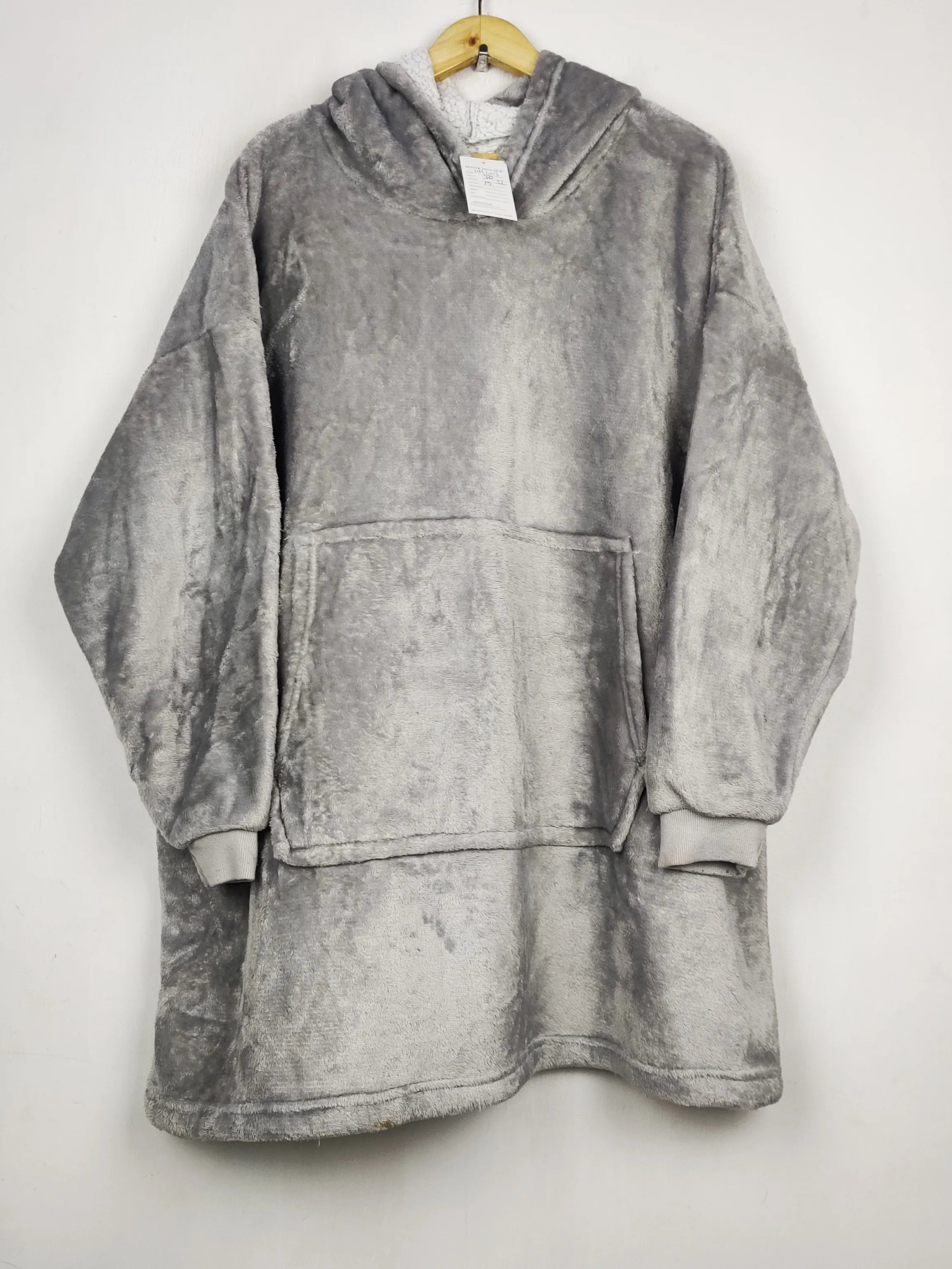 Buy online pre-used pre-loved 100% authentic & Original branded Unknown Brand (HH-603) available in Pakistan. Top international brands avilable.